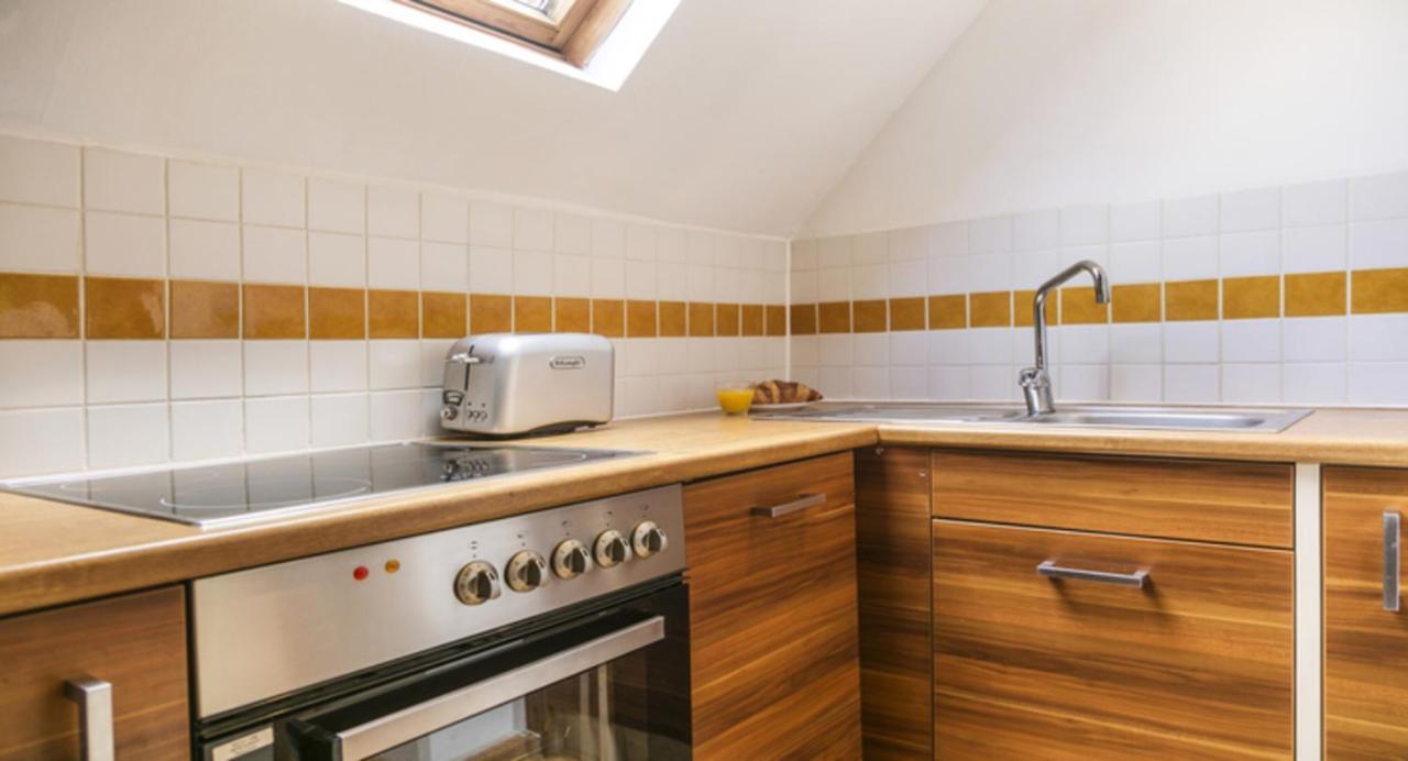 Spacious Duplex In Brussels Historical Center Экстерьер фото