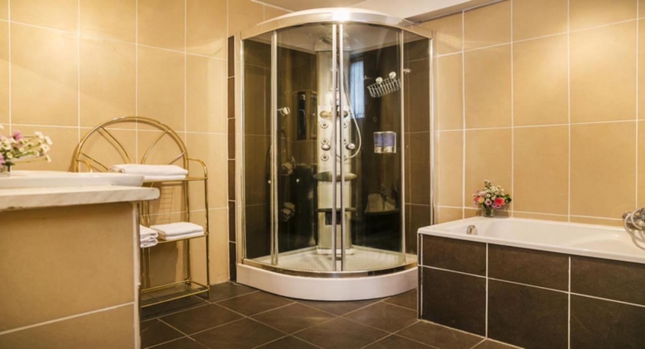 Spacious Duplex In Brussels Historical Center Экстерьер фото